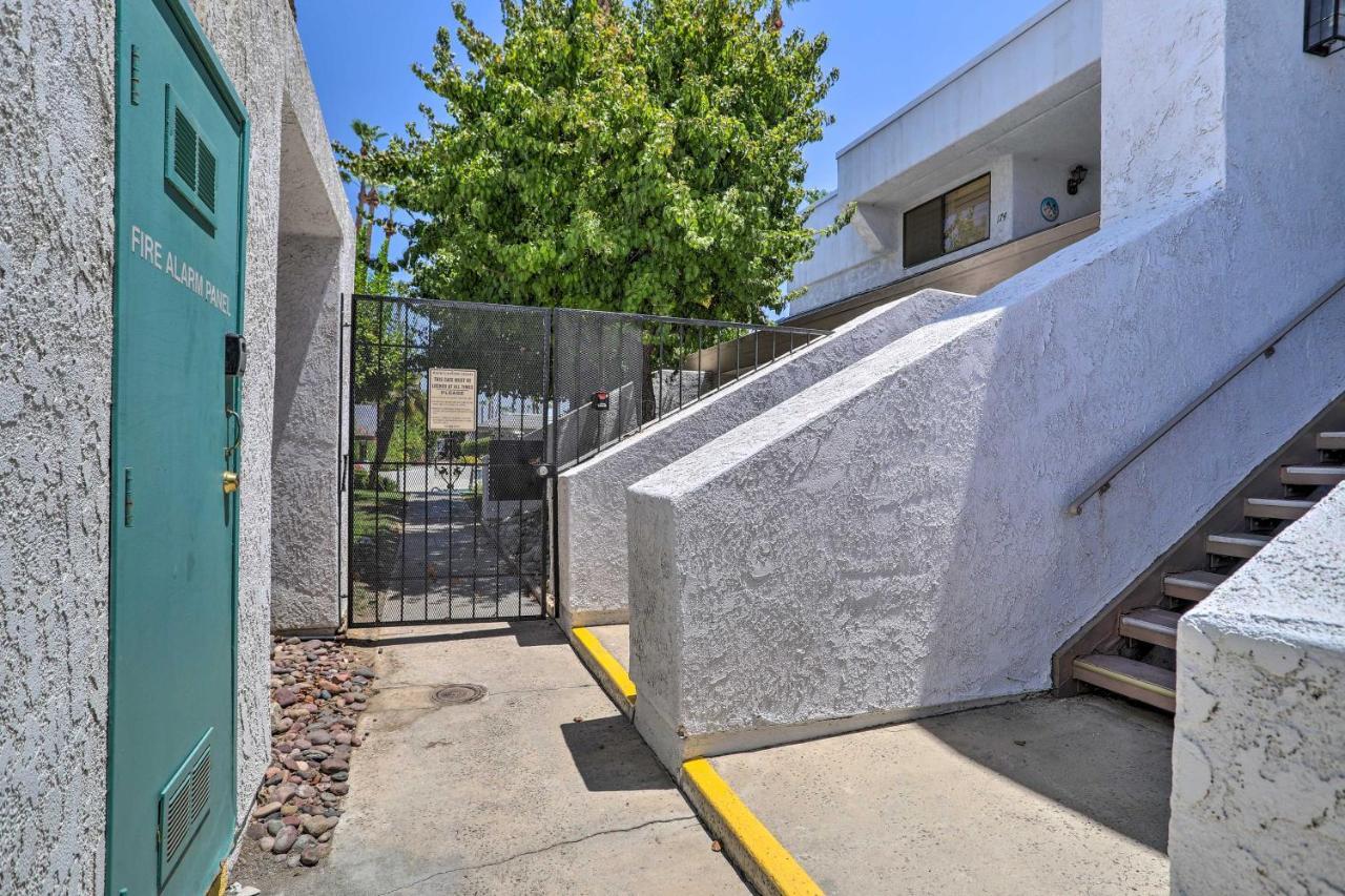 Chic Palm Springs Gem With Patio And Pool Access! Apartment Exterior photo